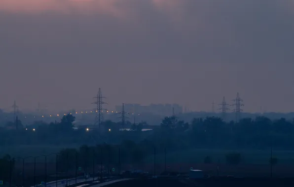 Дорога, небо, облака, деревья, город, туман, здания, дома