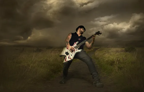 Картинка тучи, шторм, гитарист, рок