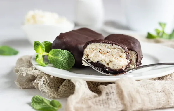 Шоколад, десерт, творог, сырок