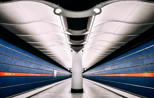 Underground, long exposure, metro station