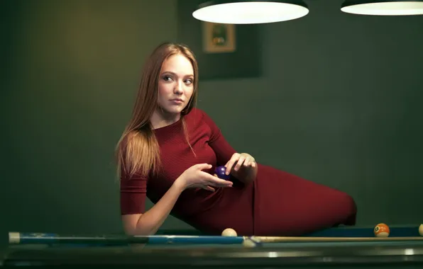 Девушка, спорт, бильярд