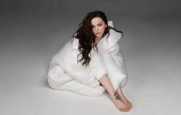 Взгляд, поза, макияж, актриса, брюнетка, тату, певица, hair