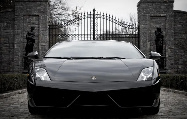 Lamborghini, ворота, чёрная, Gallardo, black, вид спереди, статуи, ламборгини
