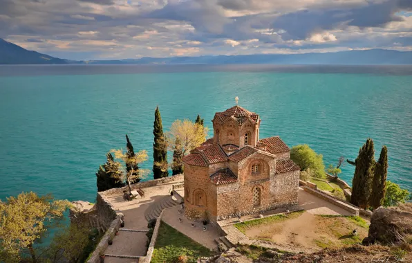 Картинка озеро, церковь, Ohrid, Lake Ohrid, Church of Saint John at Kaneo, Охрид, Охридское озеро, Церковь …