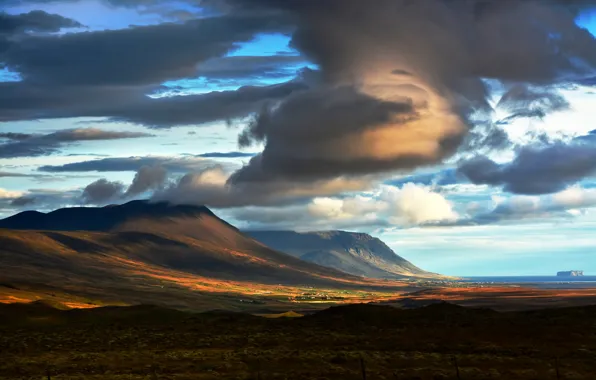 Облака, горы, восход, тени, Исландия
