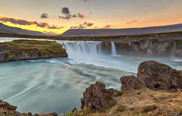 Небо, облака, закат, река, скалы, водопад, Исландия