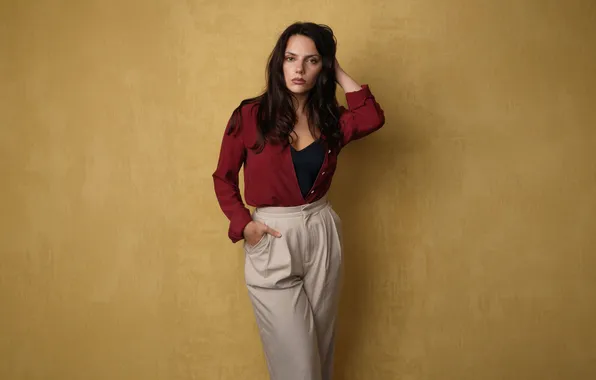 Поза, фон, портрет, актриса, брюнетка, Comic Con, Дафни Кин, Dafne Keen