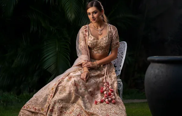 Girl, hot, smile, model, indian, bollywood, traditional dress
