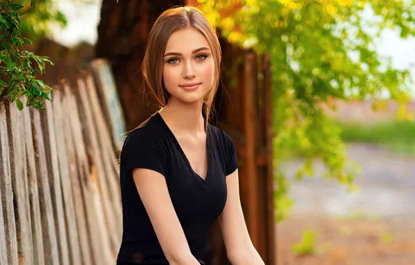 Забор, портрет, красивая девушка, fence, ветка дерева, очарование, beautiful girl, portrait