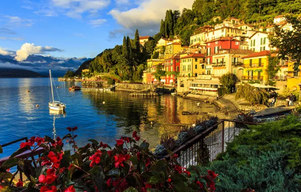 Картинка озеро, здания, дома, яхта, Италия, набережная, Italy, озеро Комо
