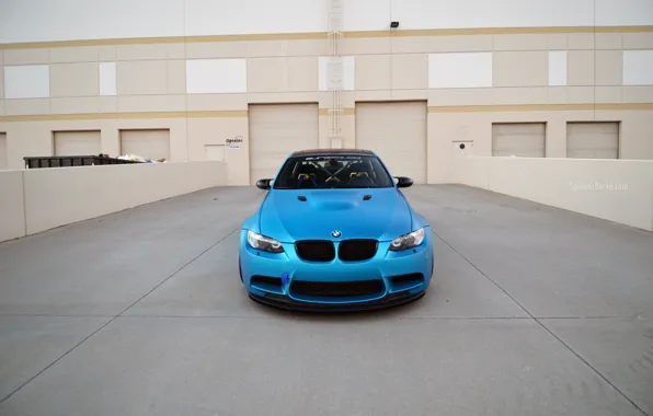 BMW, California, E90