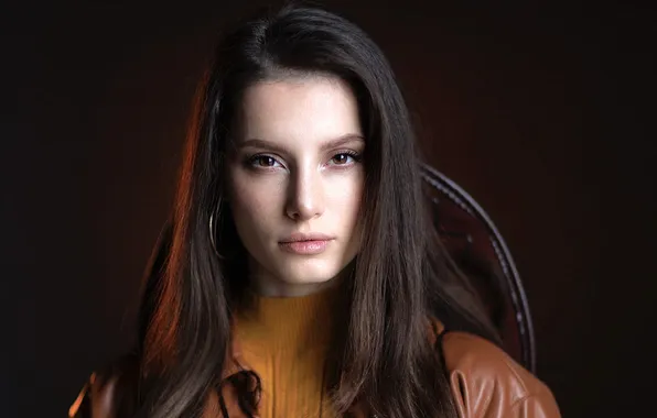 Картинка girl, look, portrait, long-haired