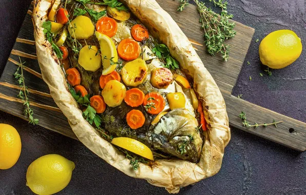 Лимон, рыба, морковь, картофель, запеченная