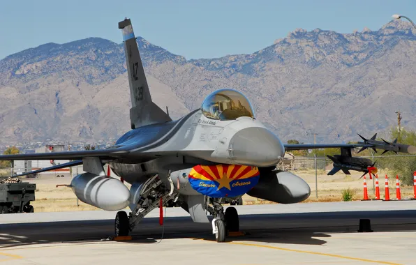 Картинка горы, истребитель, ракеты, бомбы, Fighting, Falcon, ВВС США, F-16CJ