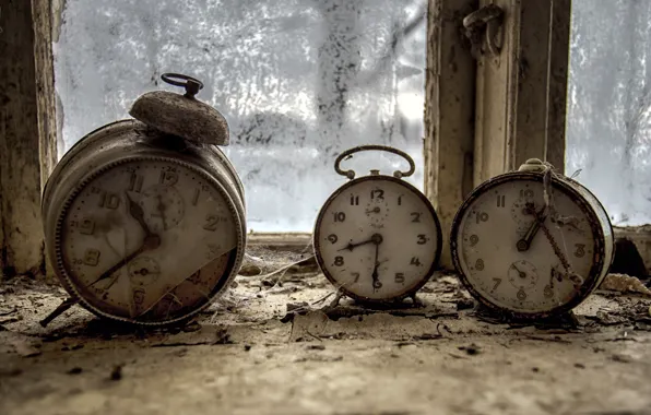 Время, часы, окно
