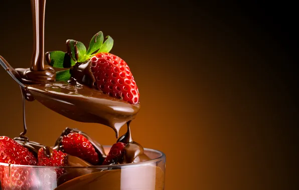 Картинка сладость, десерт, sweet, dessert, клубника в шоколаде, chocolate-covered strawberries