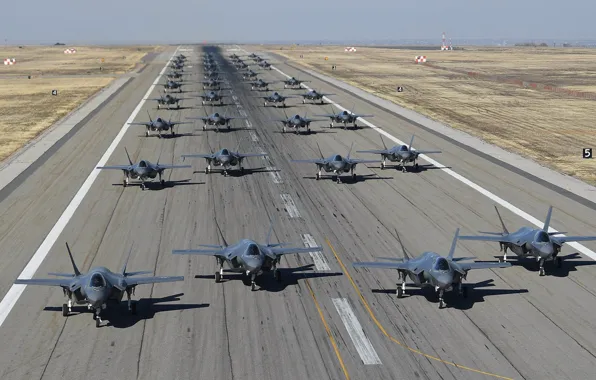 Истребитель, USAF, F-35A Lightning II, Elephant Walk
