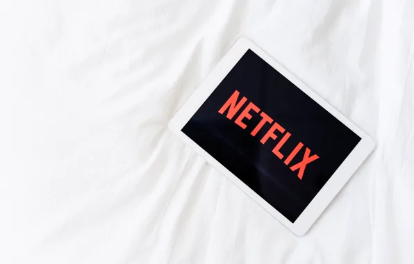 Кровать, постель, сериал, планшет, netflix