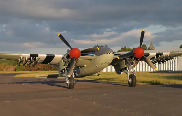Винт, Стоянка, RAF, Вторая Мировая Война, Ночной истребитель, Шасси, Mosquito, de Havilland Aircraft Company