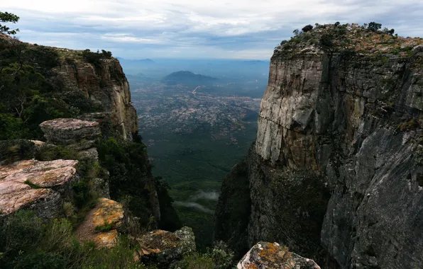 Картинка скалы, Ангола, высота 2200 м, Tundavala