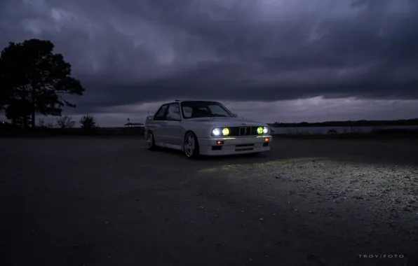 BMW, E30