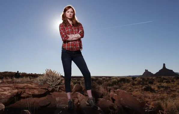Пустыня, рыжая, рубашка, Amy Pond, Карен Гиллан, Karen Gillan, Эми Понд