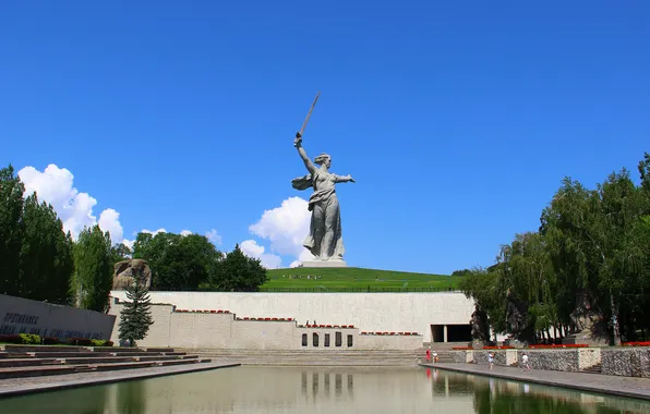 Вода, Деревья, Память, Волгоград, Volgograd, Мамаев курган, Скульптуры, Mamayev Kurgan