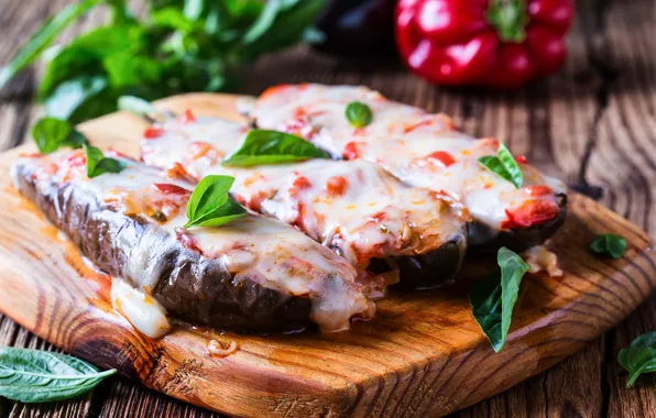 Еда, сыр, баклажаны, разделочная доска, базилик, запеченные