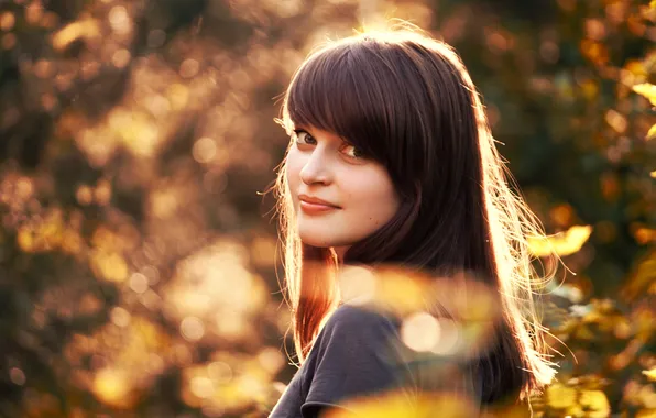 Взгляд, улыбка, шатенка