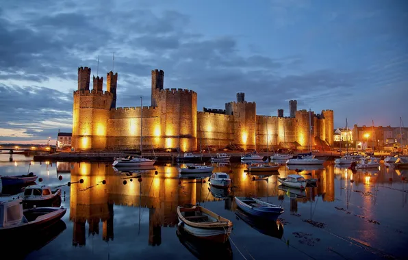 Картинка отражение, Англия, бухта, яхты, лодки, England, Caernarfon Castle, Замок Карнарвон