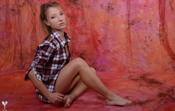 Картинка girl, legs, beautiful, cute, shirt