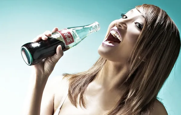 Девушка, улыбка, coca cola