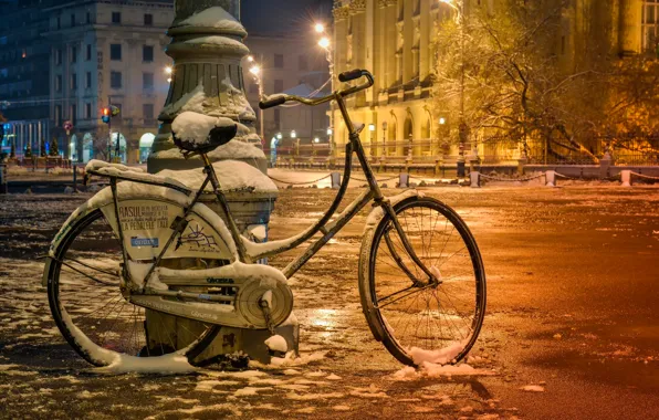 Картинка снег, велосипед, улица, Бухарест