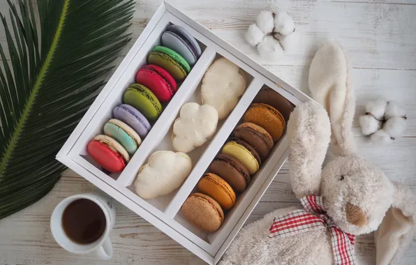 Игрушка, заяц, пирожное, макаруны