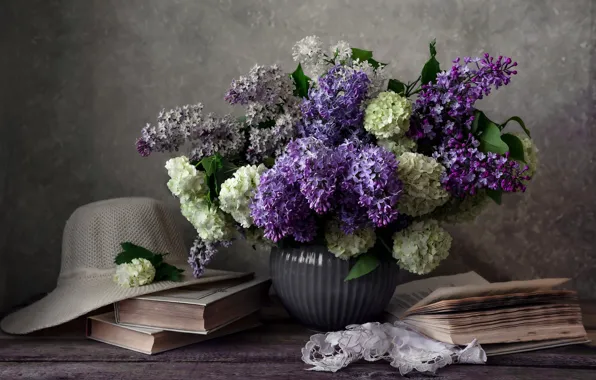 Цветы, стол, книги, букет, шляпа, ваза, белые, натюрморт