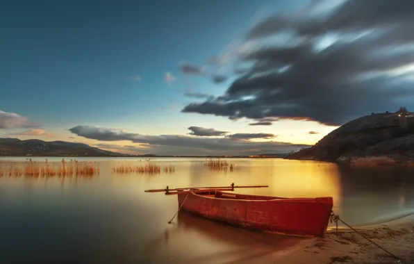 Закат, озеро, лодка