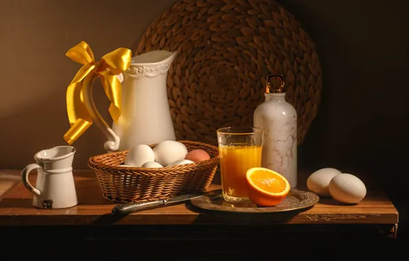 Яйца, апельсины, сок, нож, посуда, кувшин, натюрморт, бант