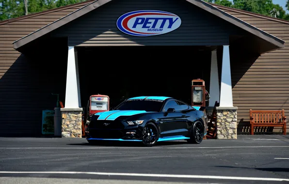 Mustang, Ford, заправка, Fastback, АЗС
