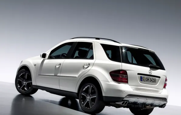 Белый, Mercedes - Benz, ML350