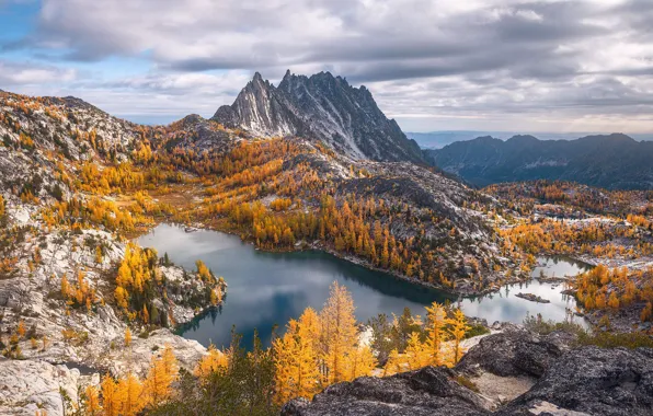 Осень, деревья, горы, озеро, Каскадные горы, Washington State, Cascade Range, Alpine Lakes Wilderness