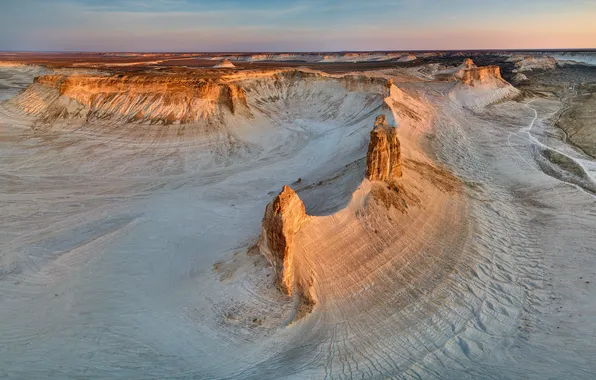 Rocks, wind erosion, water erosion