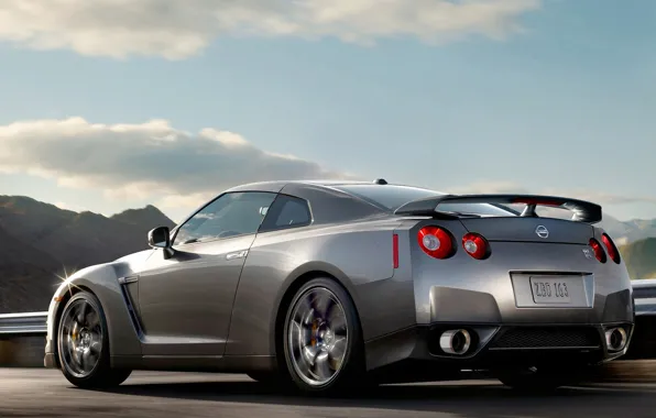 Дорога, облака, горы, Nissan GTR