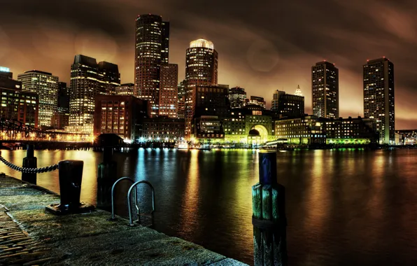 Картинка ночь, огни, река, дома, причал, США, набережная, Boston