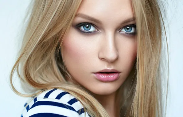 Картинка Girl, photo, blue eyes, model, beauty, lips, face, look
