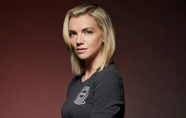 Взгляд, поза, макияж, сериал, Kara Killmer, Кара Киллмер, Сильви Бретт, Пожарные Чикаго