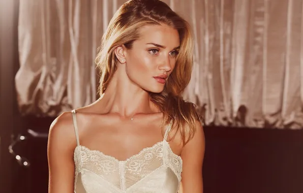 Модель, блондинка, Rosie Huntington-Whiteley