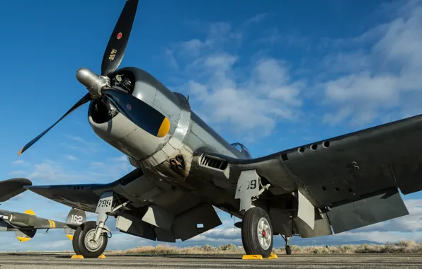 Истребитель, палубный, одноместный, F4U Corsair