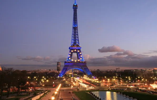 Картинка небо, облака, город, огни, эйфелева башня, париж, франция, paris