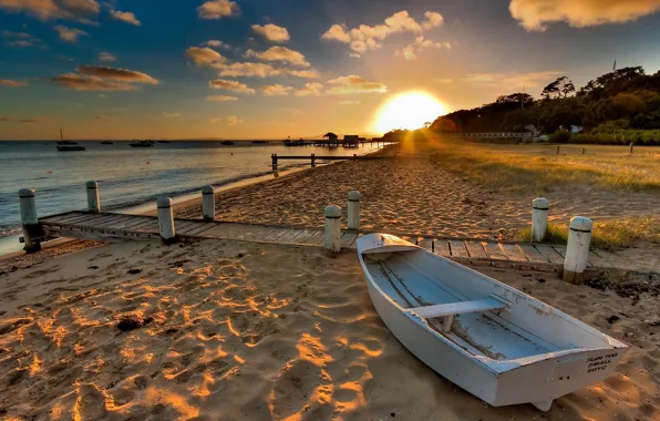 Картинка песок, вода, солнце, закат, берег, лодка