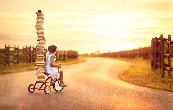 Картинка велосипед, книги, девочка, Back To School